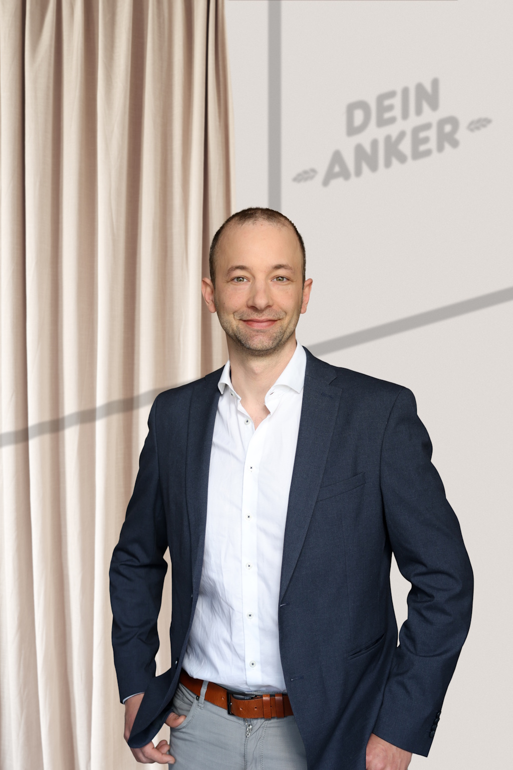 Management Team: Daniel Broschek