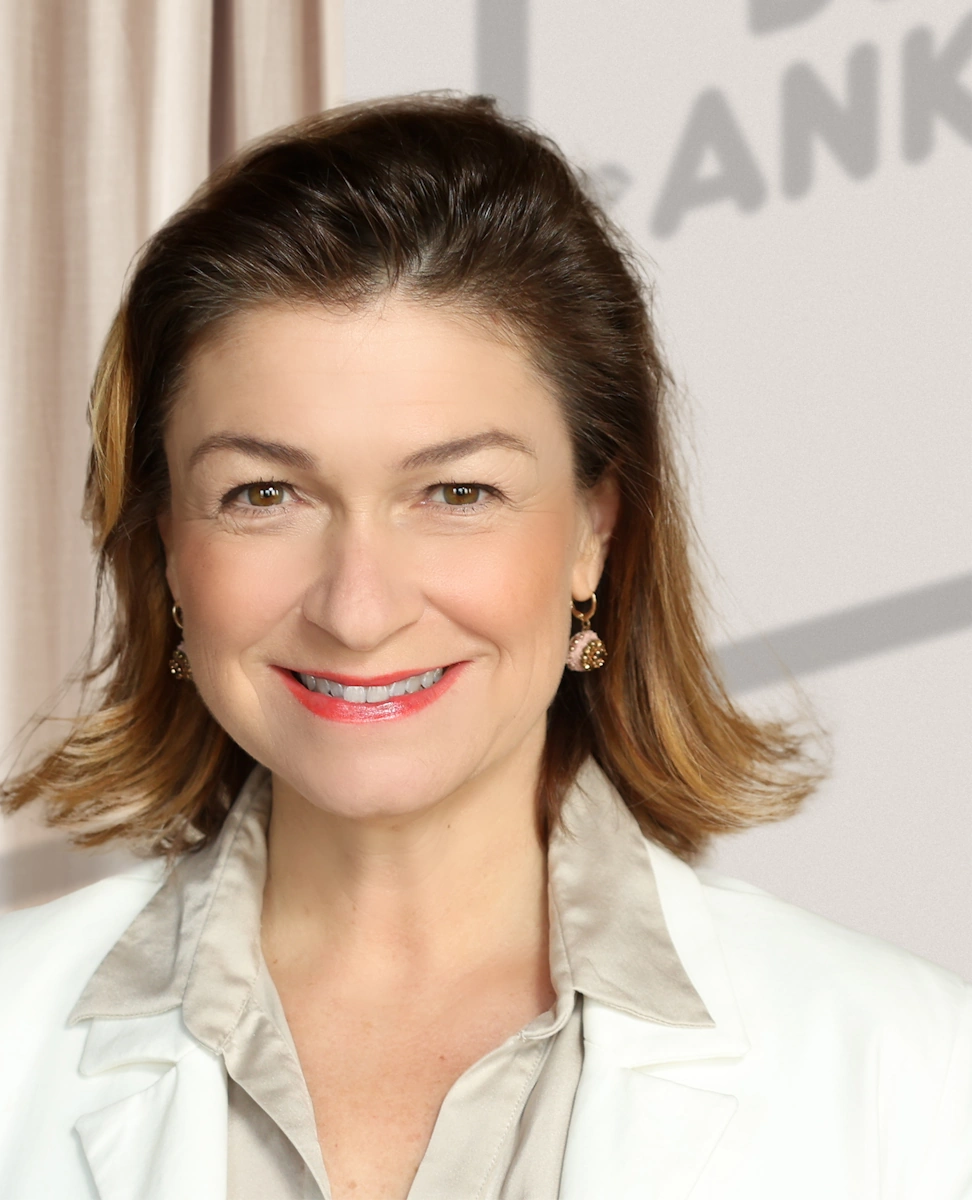 Management Team: Tina Schrettner