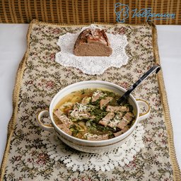 Opas kräftige Brotsuppe