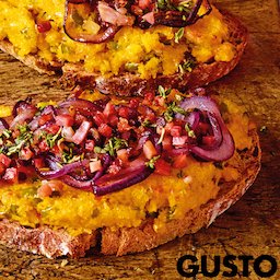 Knusprige Maisaufstrich-Brote